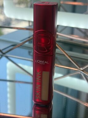 Skin Ink Lightweight Liquid Concealer - Red Packaging